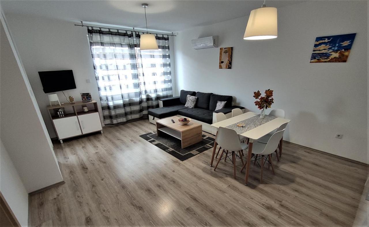 דברצן Hatvan Corner Apartments מראה חיצוני תמונה