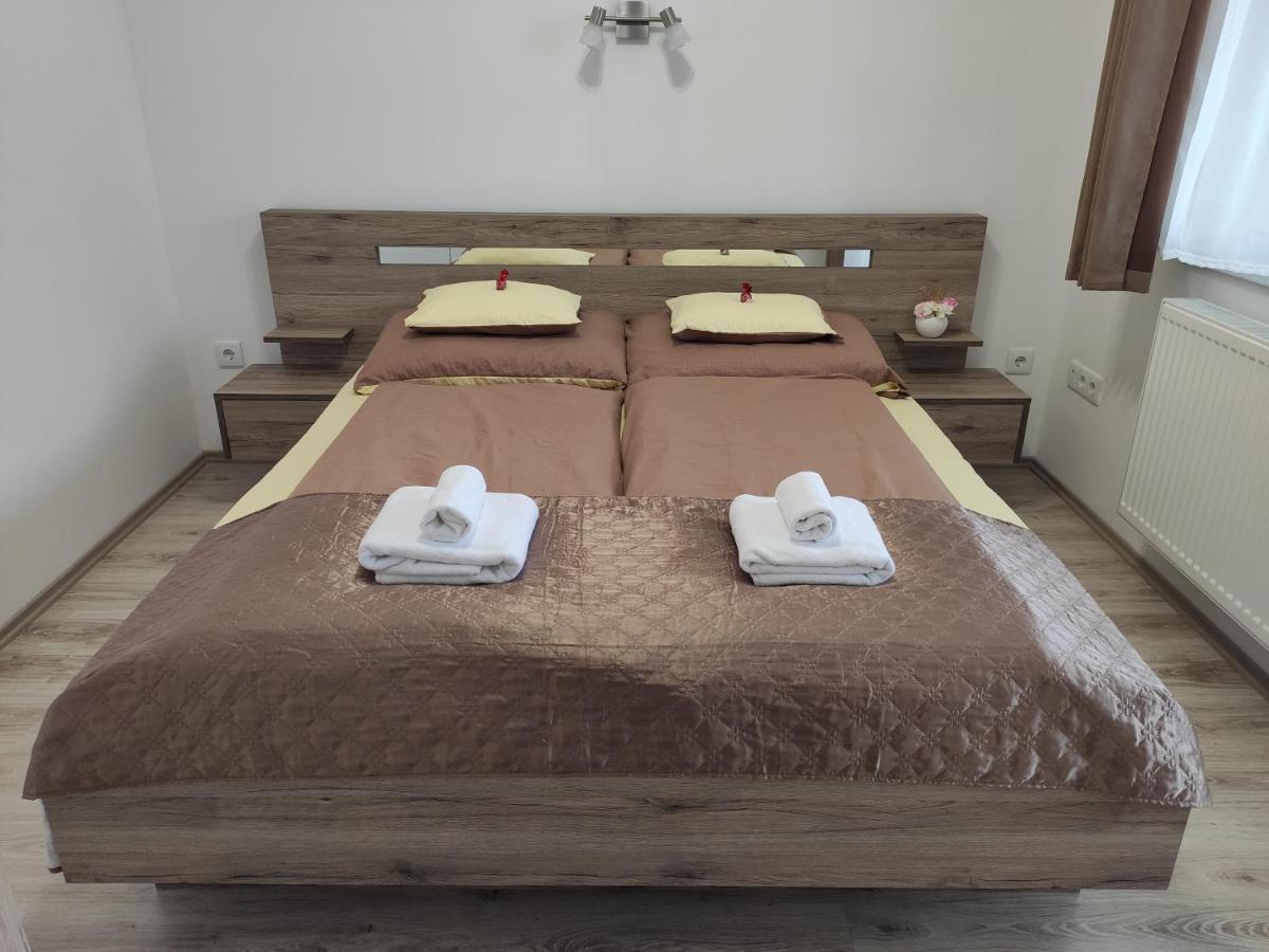 דברצן Hatvan Corner Apartments מראה חיצוני תמונה