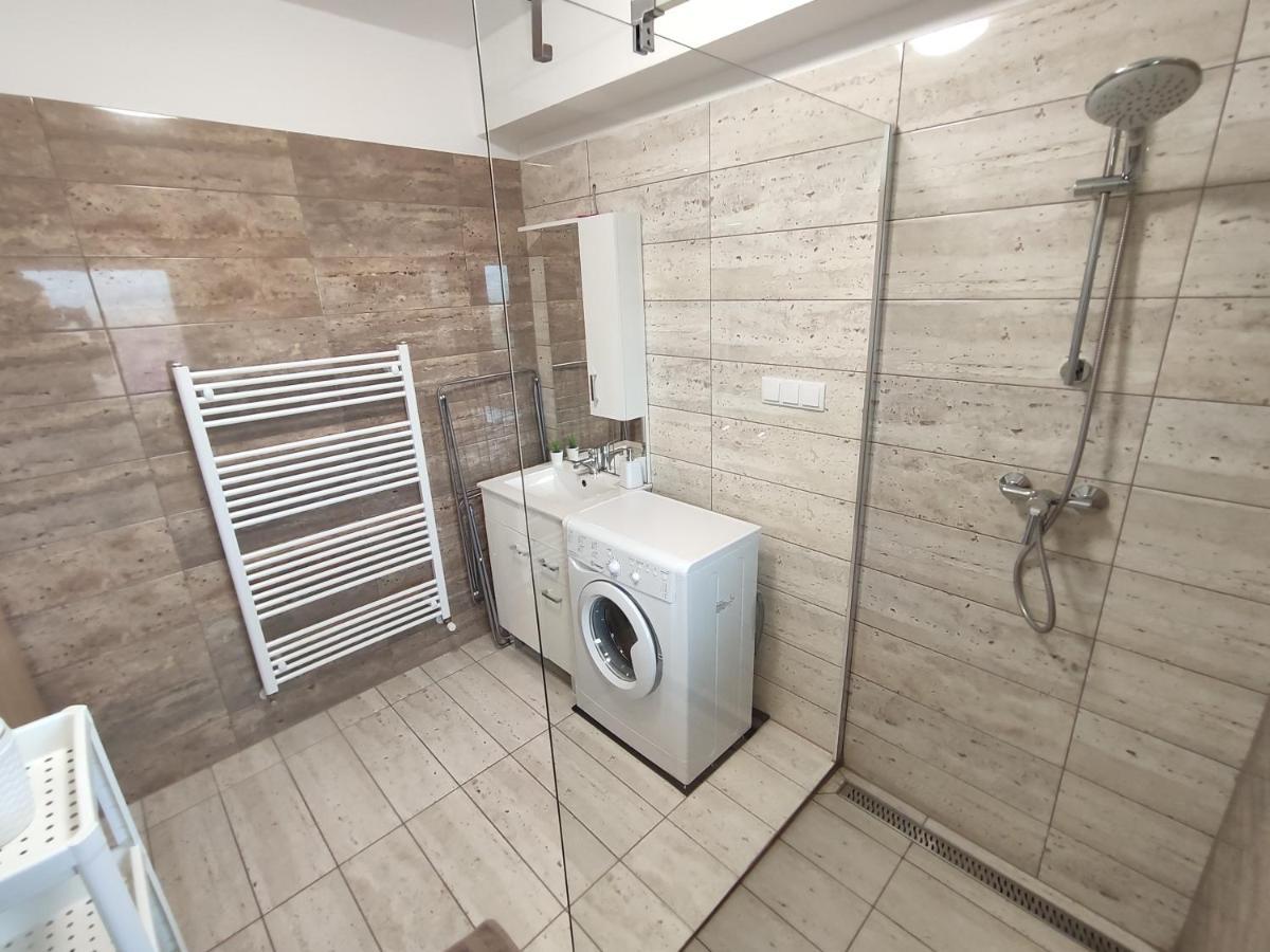 דברצן Hatvan Corner Apartments מראה חיצוני תמונה